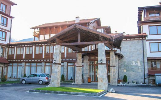 Furnished studio on Green Life