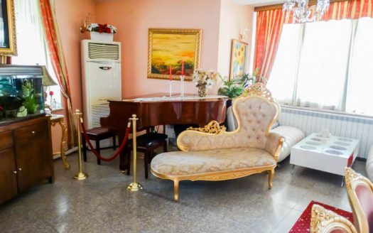 Luxurious 2 bed on Elegant Lux