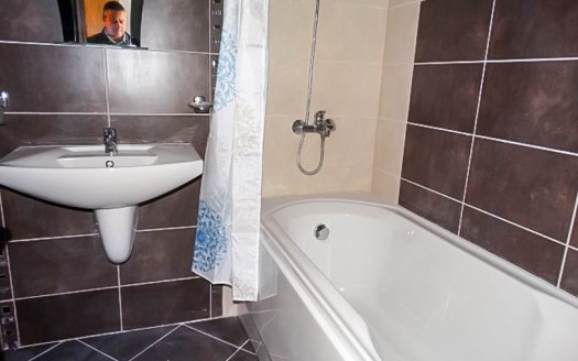 Furnished studio on Aspen Valley