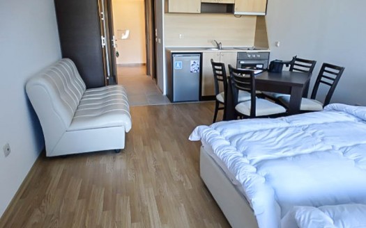 Furnished studio on Aspen Valley