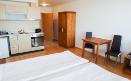 Furnished studio on Aspen Golf