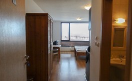 Furnished studio on Aspen Golf