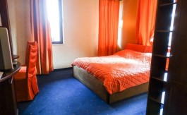 Furnished studio on Friends Hotel