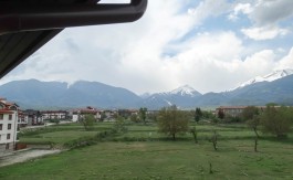 Furnished 2 bed on Alpine Lodge