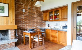 Furnished bungalow on Katarino Spa