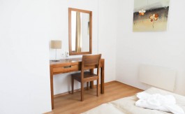 St Johns Hill Furnished 1 bed