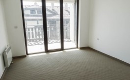 Spacious 2 bed on 3 Mountains