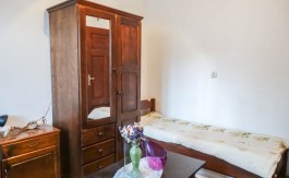 Traditional 3 story house in central bansko
