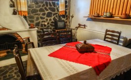Traditional 3 story house in central bansko