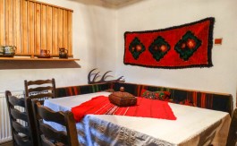 Traditional 3 story house in central bansko