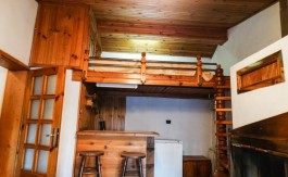 Traditional 3 story house in central bansko