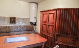Traditional 3 story house in central bansko