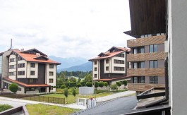 Furnished 1 bed on Aspen Golf