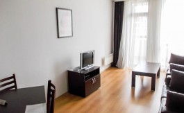 Furnished 1 bed on Aspen Golf