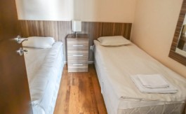 Top Floor Furnished 2 bed on Casa Karina