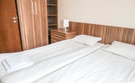 Top Floor Furnished 2 bed on Casa Karina