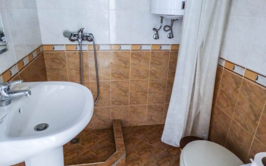 Furnished 1 bed on Bojurland
