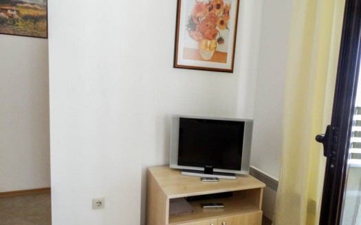 Furnished 1 bed on Aspen Golf