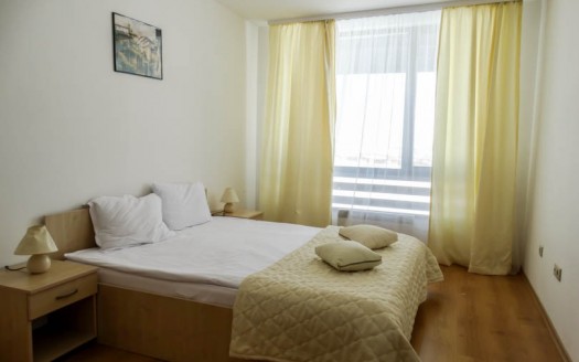 Furnished 1 bed on Aspen Golf