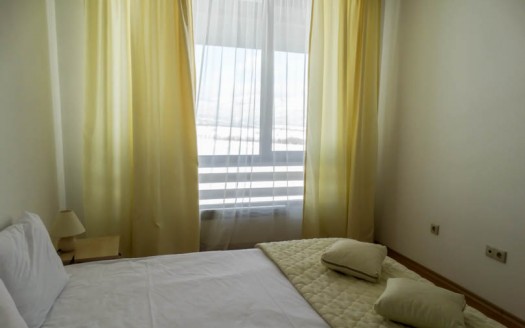 Furnished 1 bed on Aspen Golf