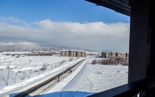 Furnished 1 bed on Aspen Golf