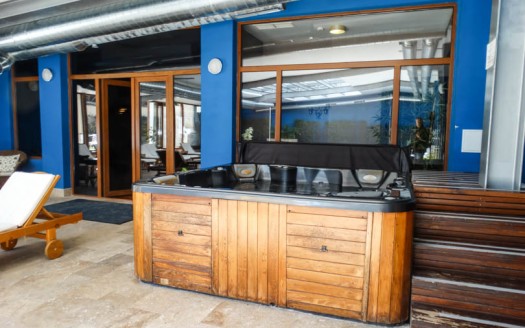 Luxurious (5*) 1 bed on Regnum