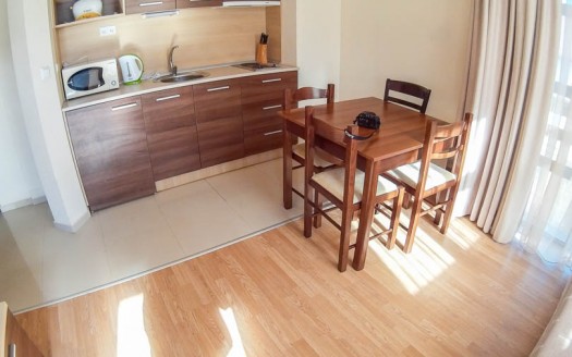 Furnished 1 bed on Belmont