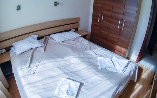 Furnished 1 bed on Belmont