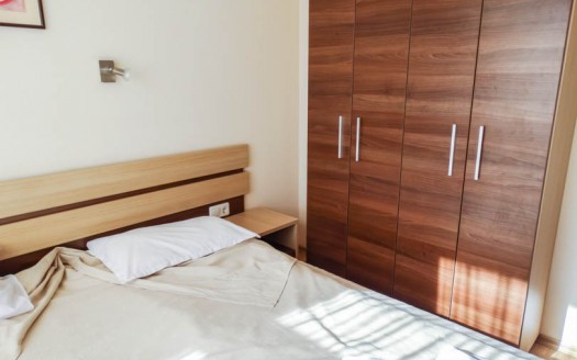 Furnished 1 bed on Belmont