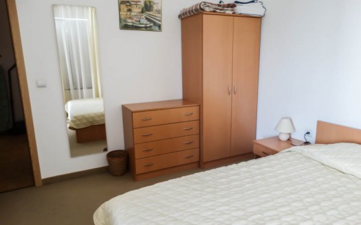 Furnished 2 bed on 3 Mountains