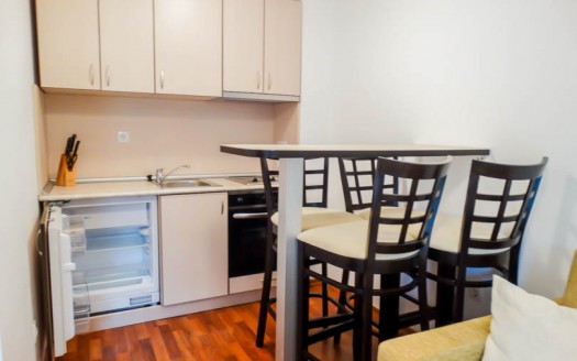 Furnished 1 bed on Balkan Heights