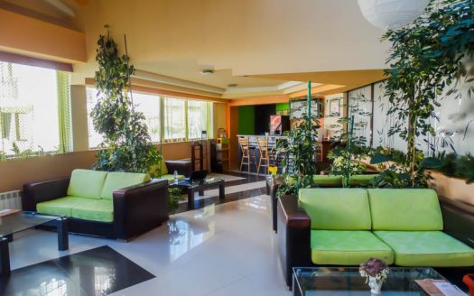 Furnished 2 bed on Grand Montana