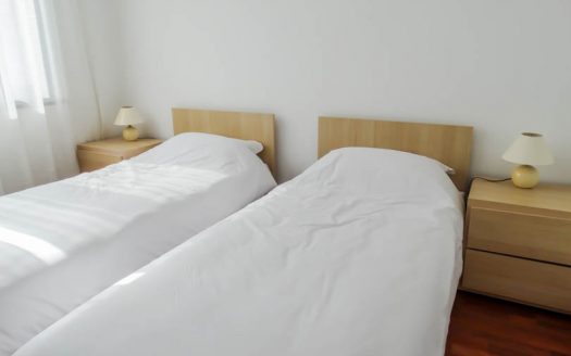 Furnished 2 bed on Balkan Heights