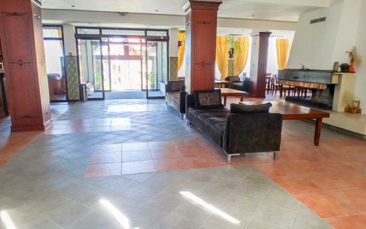Furnished 2 bed on Balkan Heights