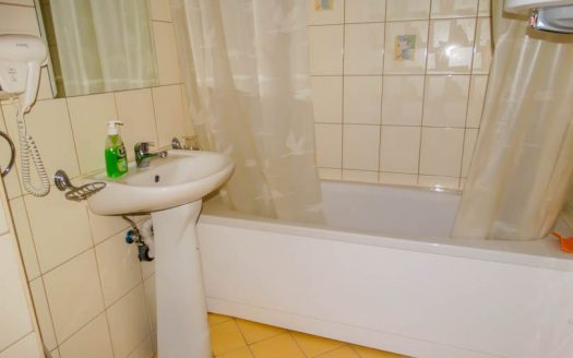 Furnished 1 bed on Yeti