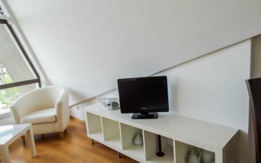 Furnished 2 bed on Aspen Golf