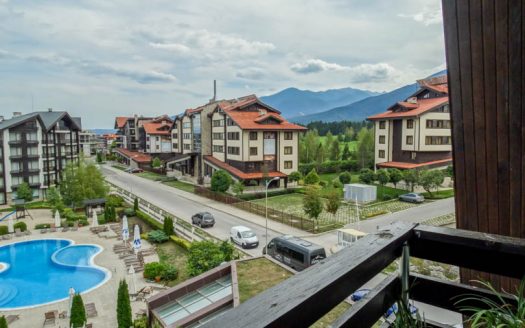 Furnished 2 bed on Aspen Golf