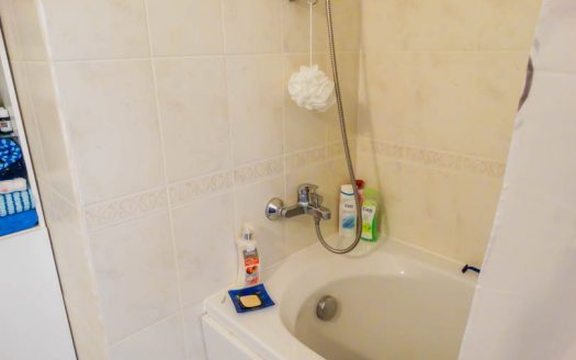 Furnished 2 bed on Aspen Golf