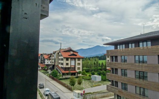 Furnished 2 bed on Aspen Golf