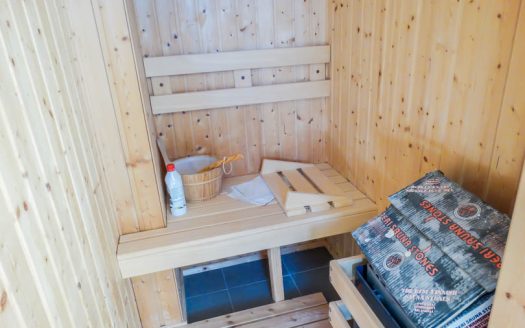 Furnished 2 bed on Phoenix II