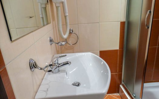 Furnished studio on Sunrise