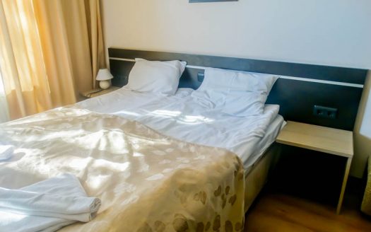 Furnished studio on Sunrise