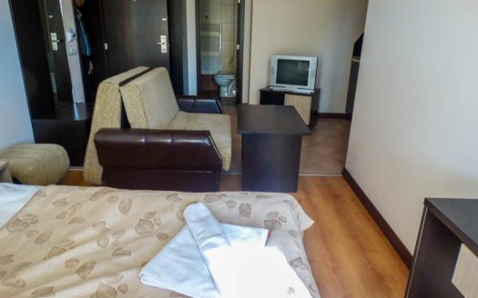 Furnished studio on Sunrise