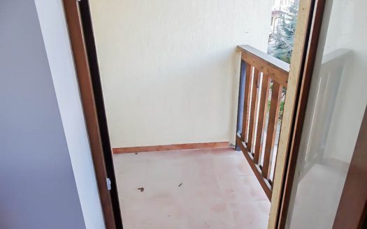 Part furnished 2 bed on Prespa