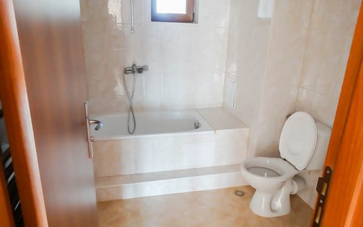 Part furnished 2 bed on Prespa