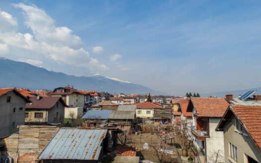 Furnished 2 bed on Banderitsa
