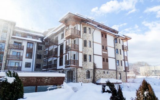 Furnished studio on Sapphire Residence