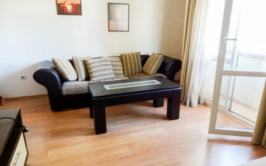 Furnished studio on Whitewood Lodge