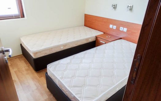 Furnished 1 bed on Pine Trees Residence