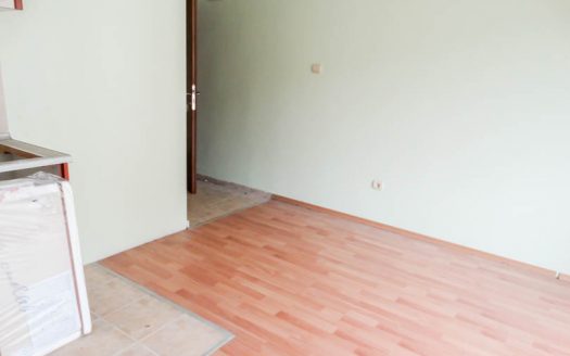 1 bed on Golak Building